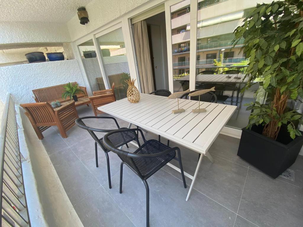 Roy Boston Marbella By Florentia Homes Exterior photo