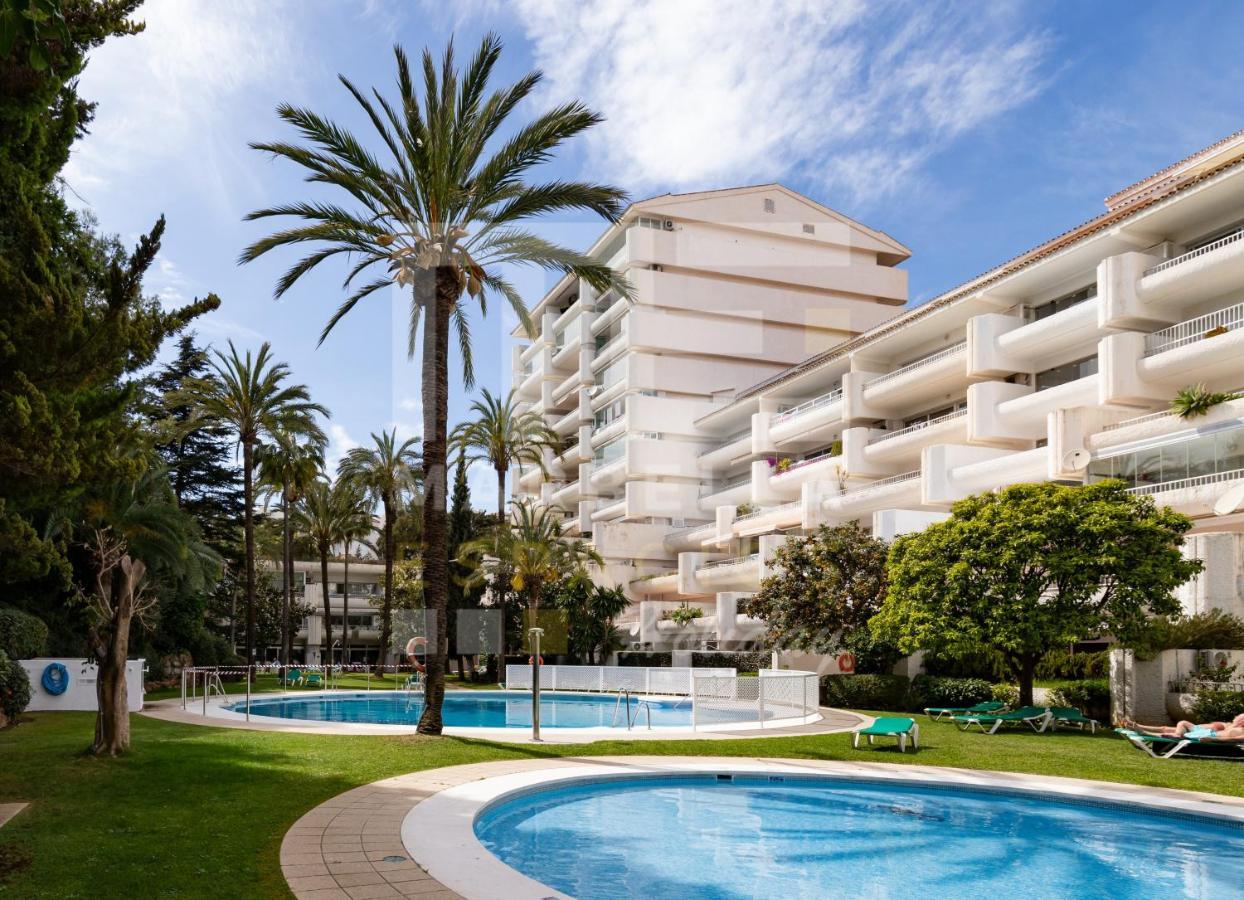 Roy Boston Marbella By Florentia Homes Exterior photo